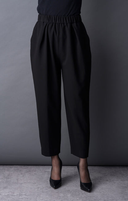 【Formaless Black®(フォーマレス ブラック®)】< 自宅で洗える> ノーカラーパンツスーツ ブラックフォーマル 洗える ユニセックス U1･U2 <33-311020>