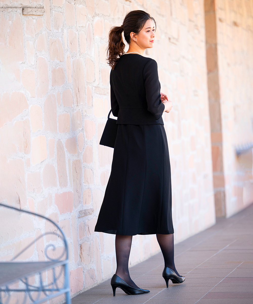 夏用ブラックフォーマル 自宅で洗える喪服 前開きロング丈 Aラインシルエット 体型カバー 法要・法事に最適【7228171】サイドビュー